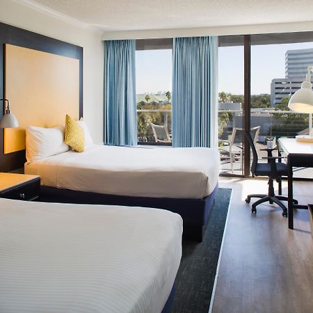 The Godfrey Hotel & Cabanas Tampa Exterior photo