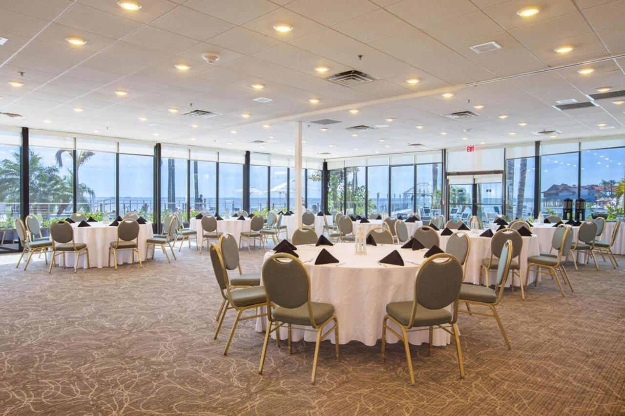 The Godfrey Hotel & Cabanas Tampa Exterior photo