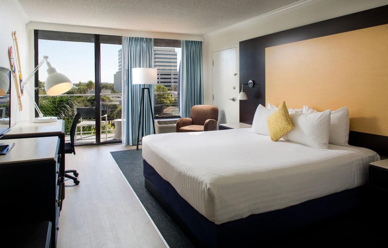 The Godfrey Hotel & Cabanas Tampa Exterior photo